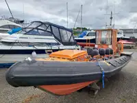 Perahu karet kaku untuk dijual