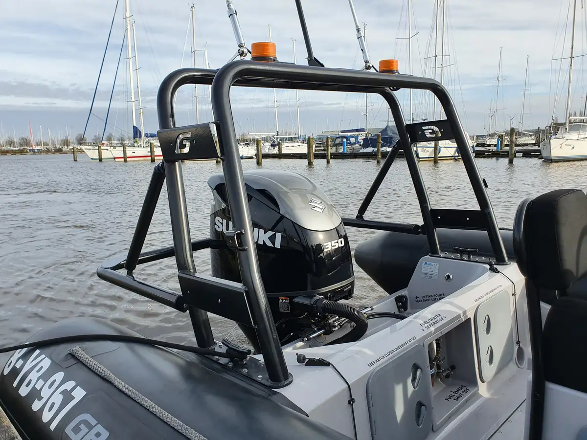 Kapal kontainer untuk dijual