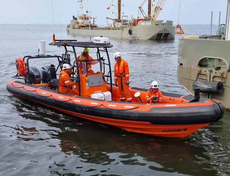 Perahu karet kaku untuk dijual