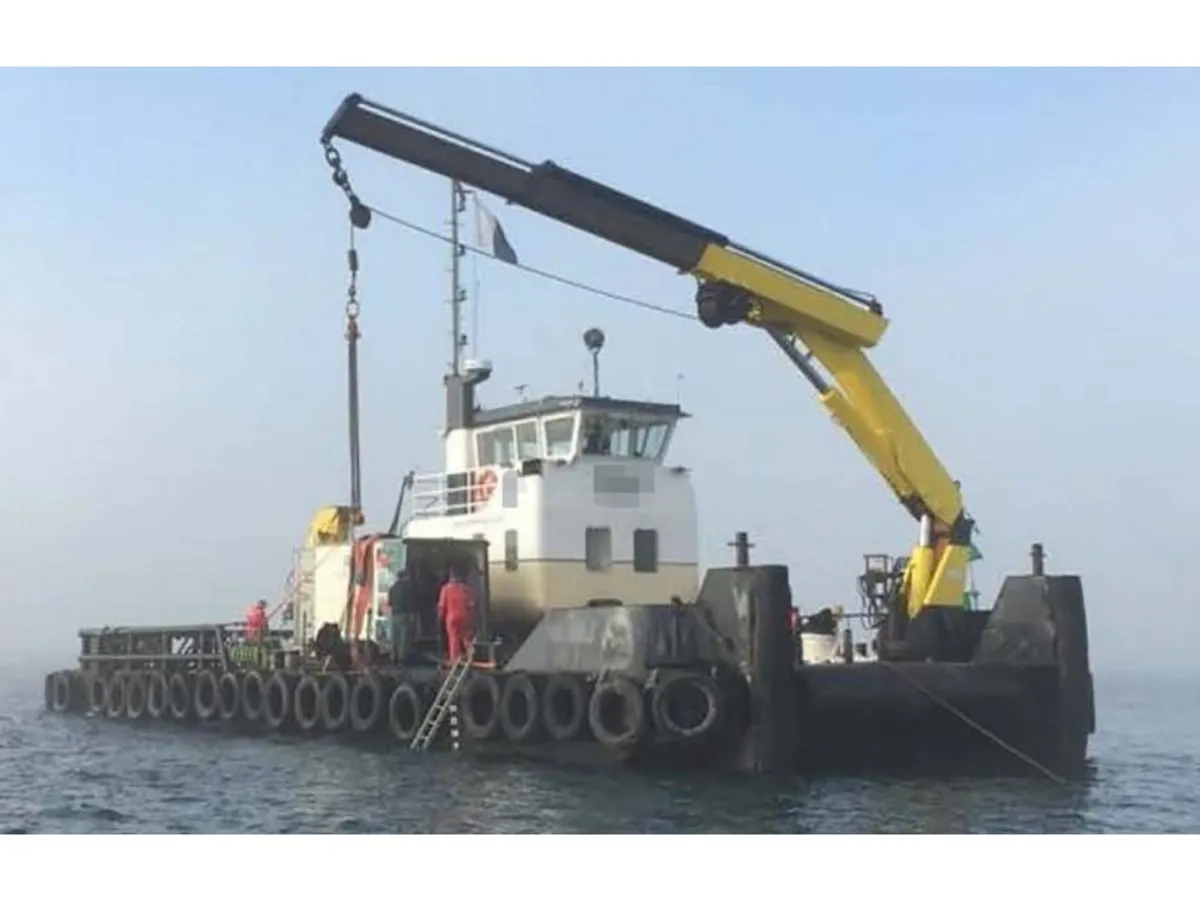Kapal keruk untuk dijual