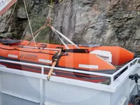 Kapal feri untuk dijual