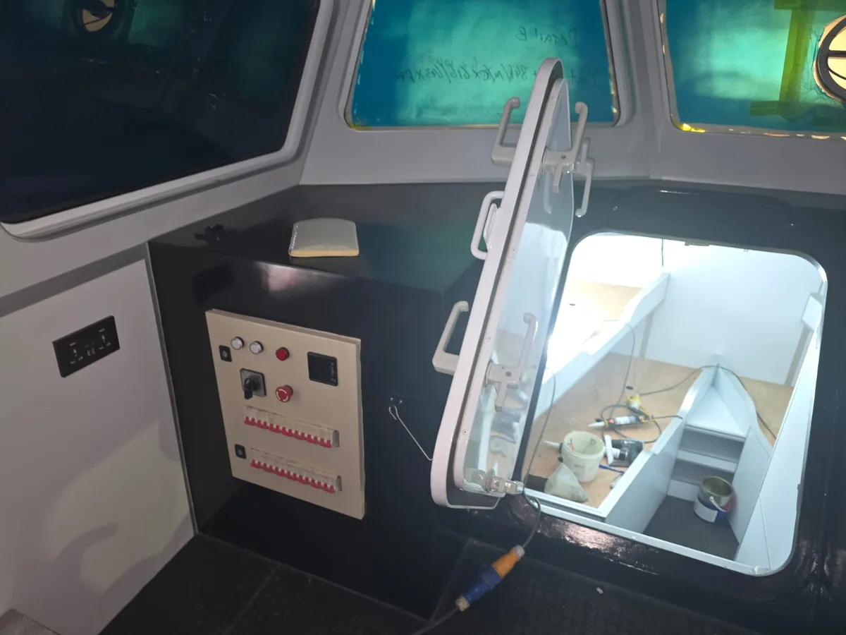 Kapal kru untuk dijual