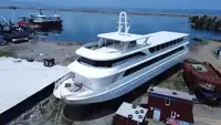 Kapal penumpang untuk dijual