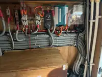Kapal penelitian untuk dijual