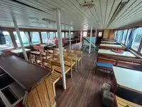 Kapal feri dijual