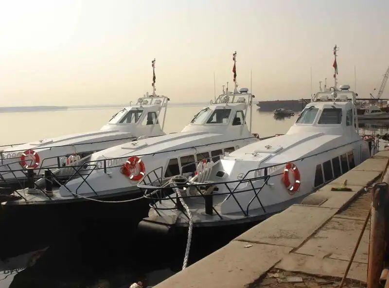 Kapal kru untuk dijual