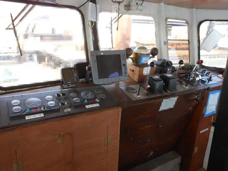 Kapal keruk untuk dijual