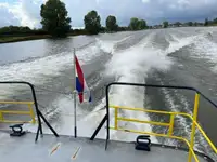 Kapal patroli untuk dijual