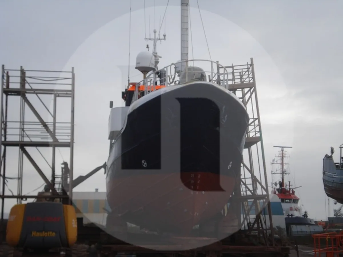 Kapal penangkap ikan untuk dijual