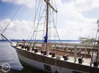 Kapal pesiar dijual