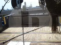 Kapal pengangkut ikan hidup untuk dijual