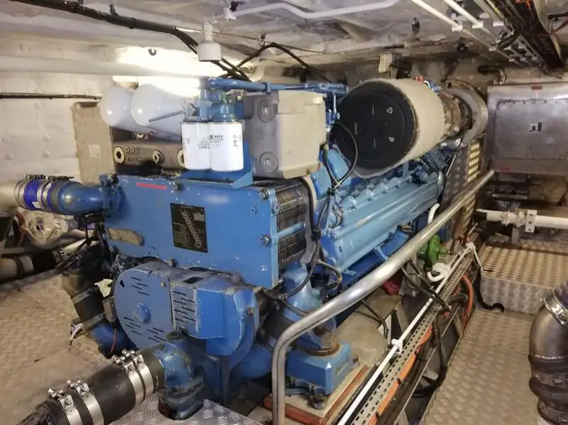 Kapal feri untuk dijual