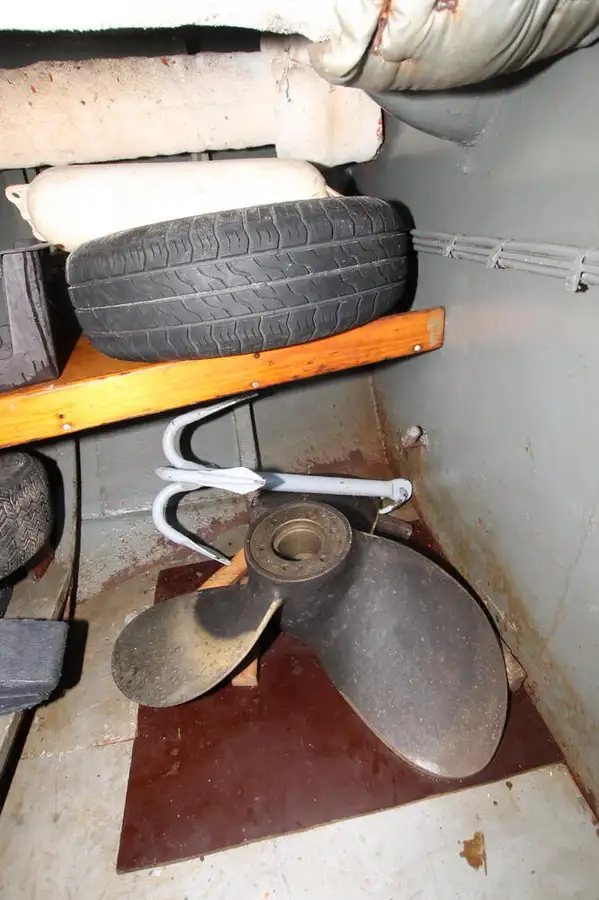 Kapal pesiar untuk dijual