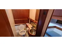 Yacht untuk dijual