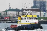 Kapal penarik dijual