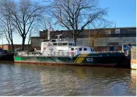 Kapal patroli dijual