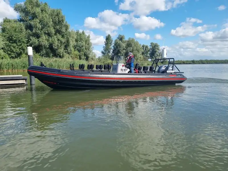 Kapal kontainer untuk dijual