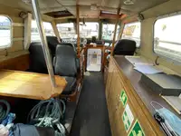 Kapal patroli untuk dijual