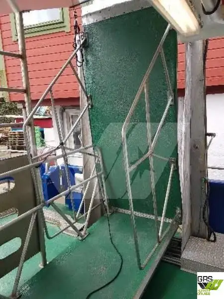 Tongkang akomodasi untuk dijual