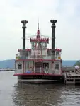 Kapal penumpang dijual