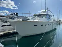 Kapal penelitian untuk dijual