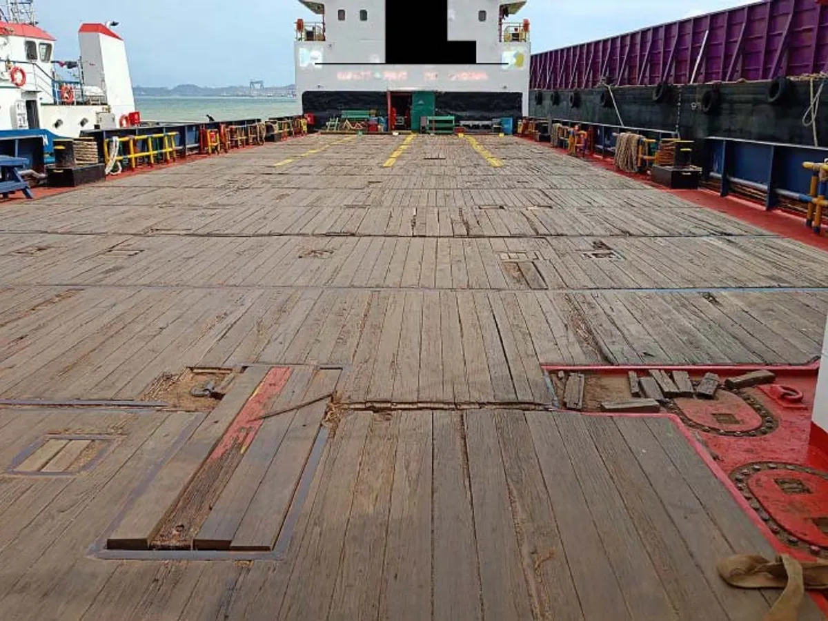 Kapal pendarat, tank untuk dijual