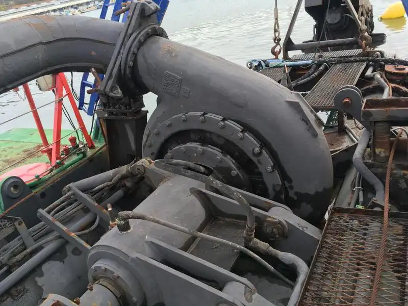 Kapal keruk untuk dijual