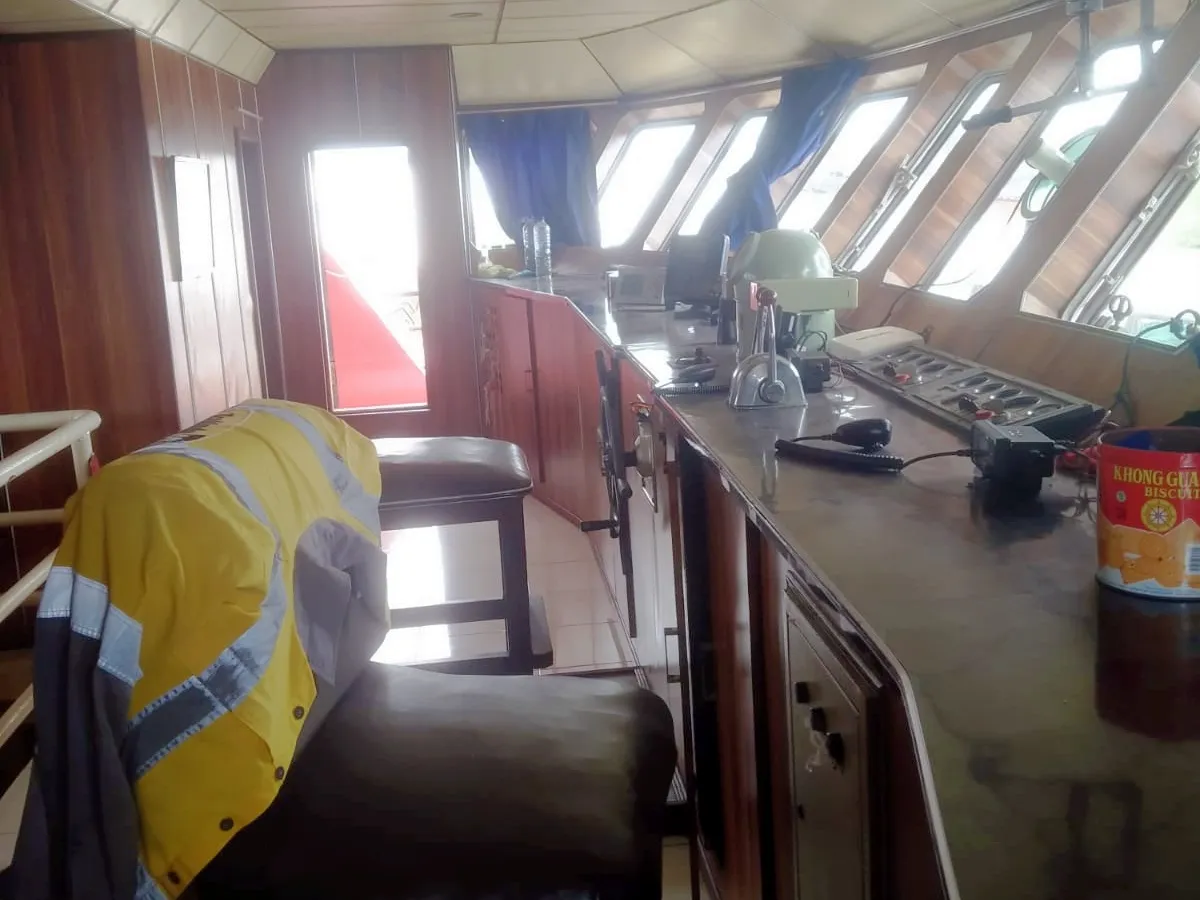 Kapal pendarat, tank untuk dijual