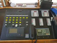 Kapal patroli untuk dijual