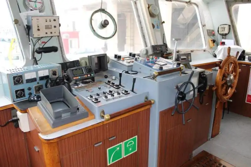 Kapal tunda untuk dijual