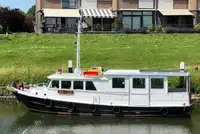 Kapal pesiar untuk dijual