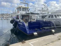 Kapal survei untuk dijual