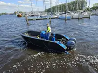 Kapal kontainer untuk dijual