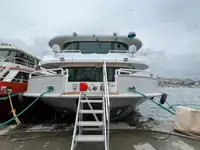 Kapal penumpang dijual