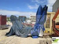 Kapal penyelamat untuk dijual