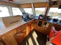 Kapal kru untuk dijual