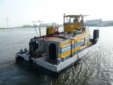 Kapal tunda untuk dijual
