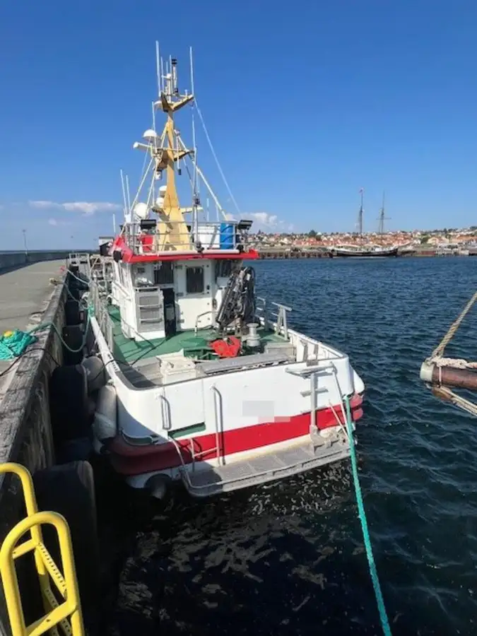 Kapal patroli untuk dijual