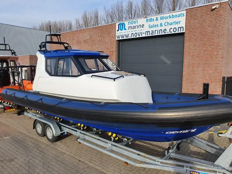 Perahu karet kaku untuk dijual
