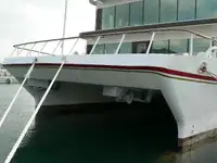 Katamaran untuk dijual