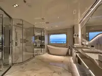 Kapal pesiar untuk dijual