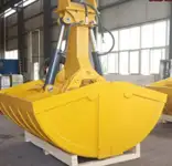 Kapal keruk untuk dijual