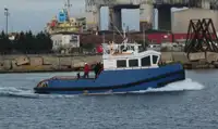 Kapal penarik dijual