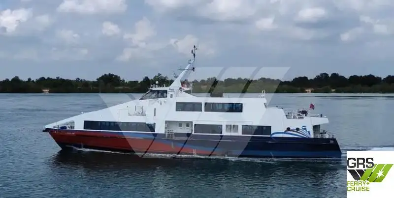 Kapal penumpang untuk dijual