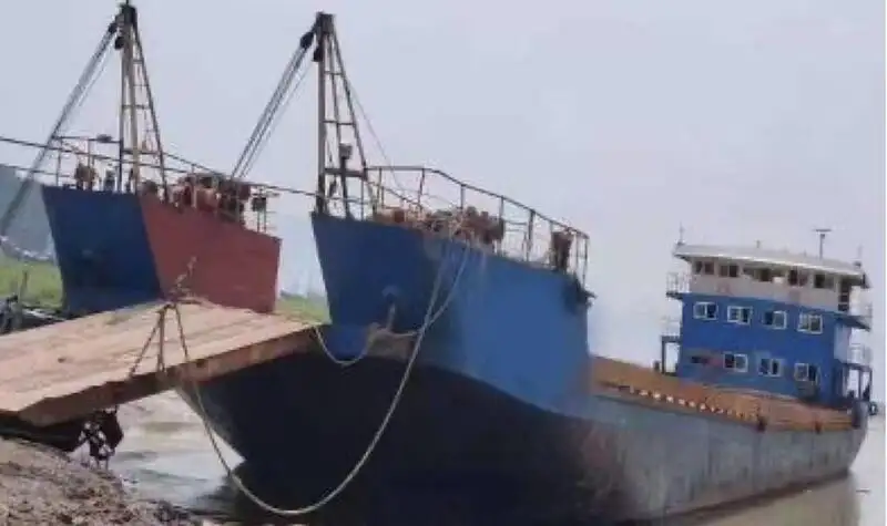 Tongkang untuk dijual
