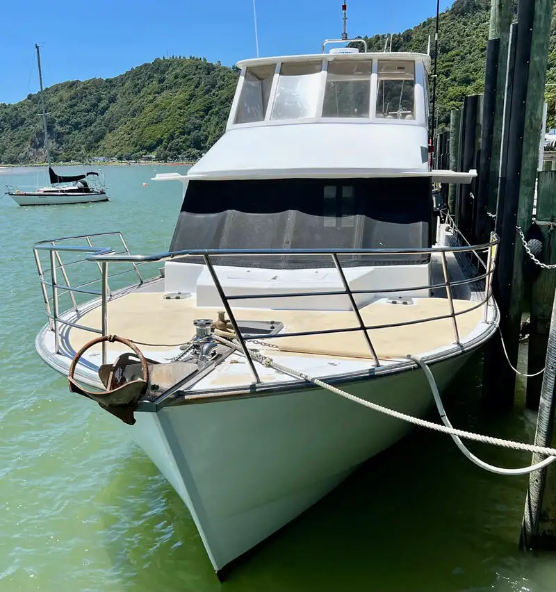 Kapal penumpang untuk dijual