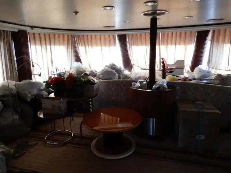 Kapal pesiar untuk dijual