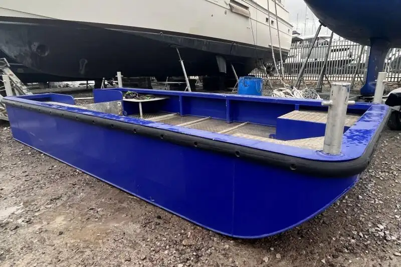 Kapal feri untuk dijual