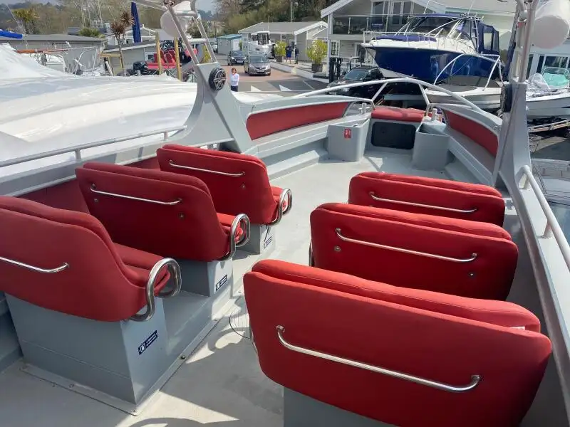 Kapal feri untuk dijual