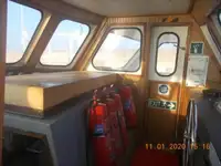 Kapal kru untuk dijual
